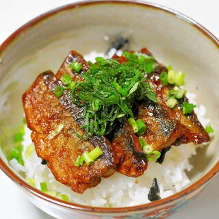 秋刀魚の蒲焼丼